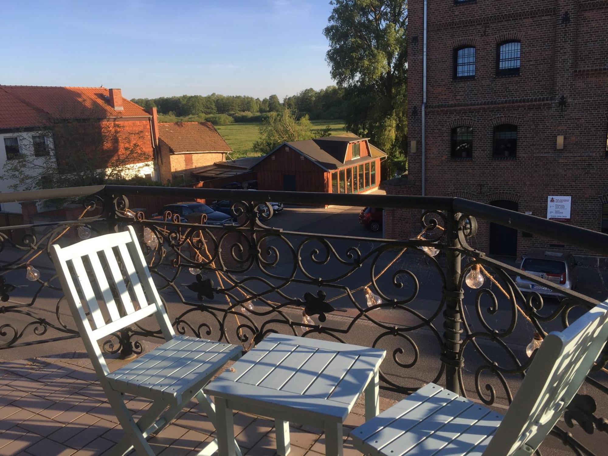B&B Muehlenvilla Am Buetzower Hafen エクステリア 写真