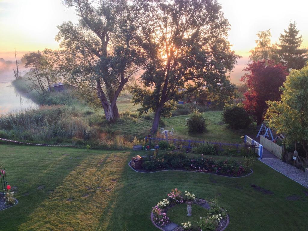 B&B Muehlenvilla Am Buetzower Hafen エクステリア 写真