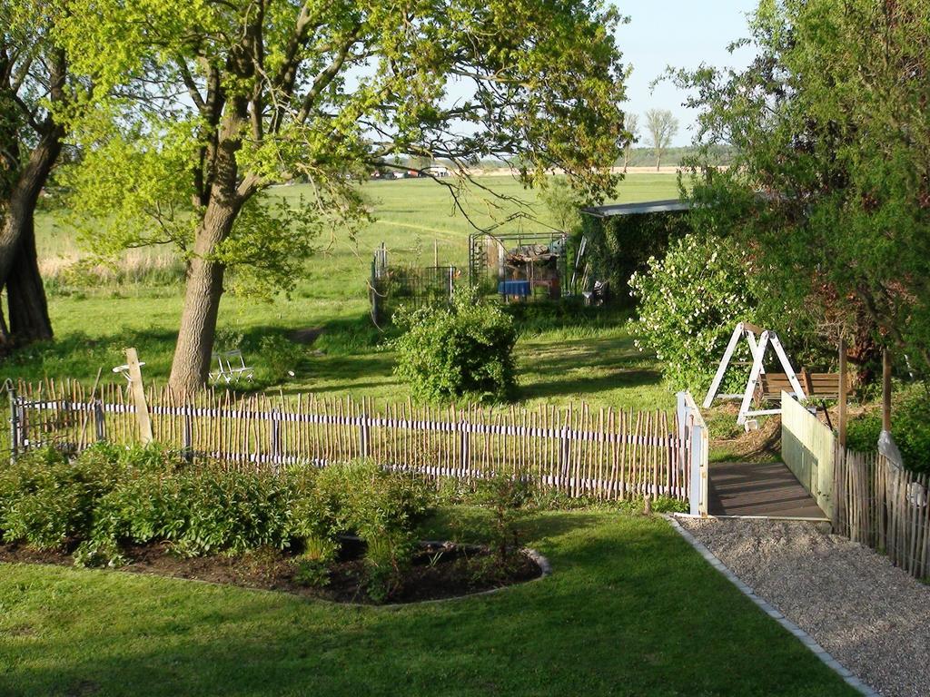 B&B Muehlenvilla Am Buetzower Hafen エクステリア 写真
