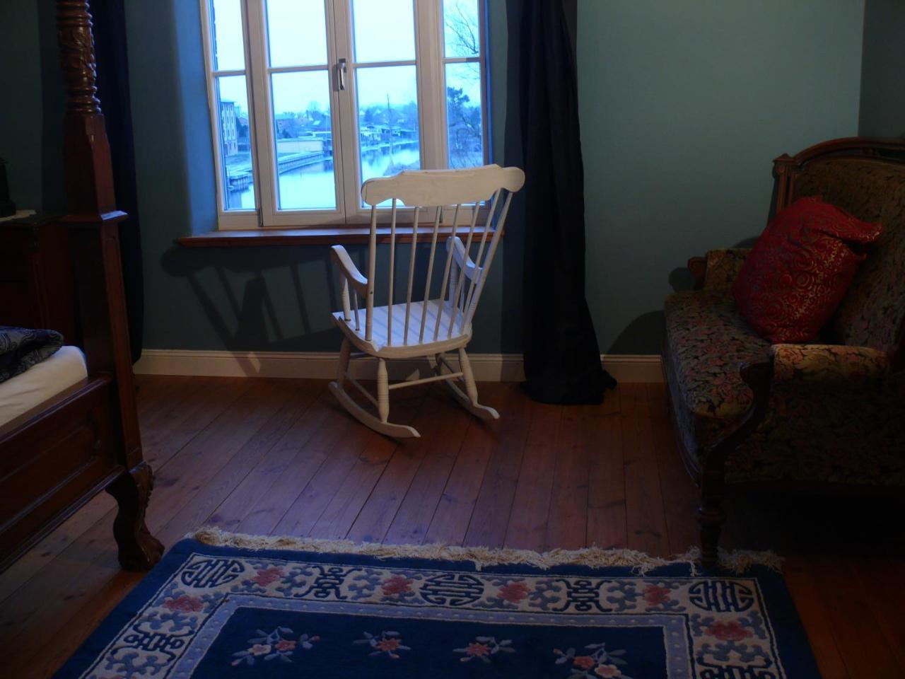 B&B Muehlenvilla Am Buetzower Hafen エクステリア 写真